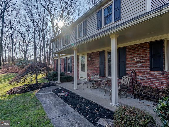 3rd image of 1736 S Forge Mountain Dr