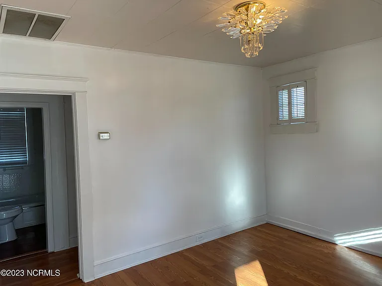 816 S 11th St — Photo 3
