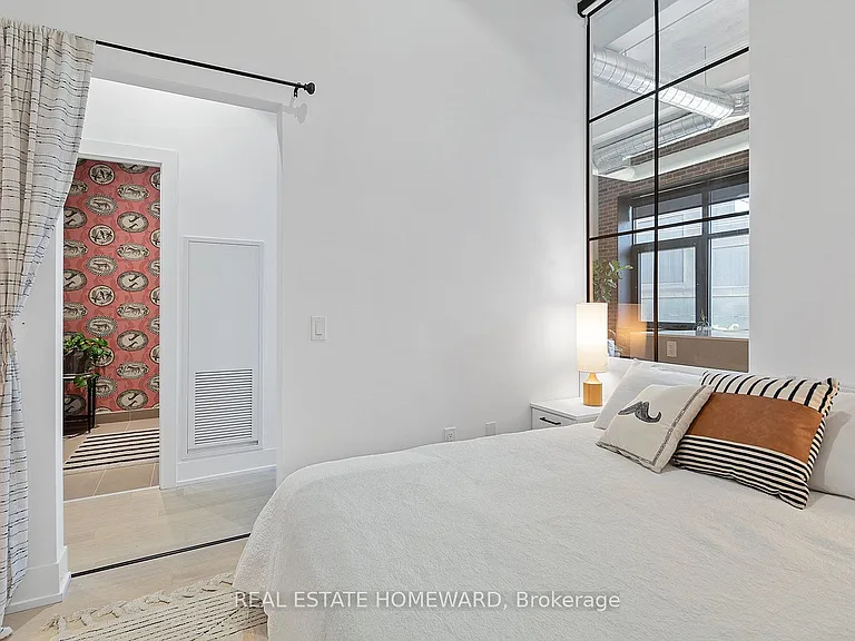 150 Logan Ave #207 — Photo 15