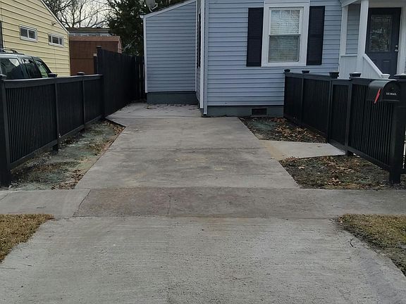 2nd image of 3313 Dartmouth St