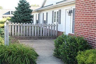 3rd image of 523 Heatherwoods Dr