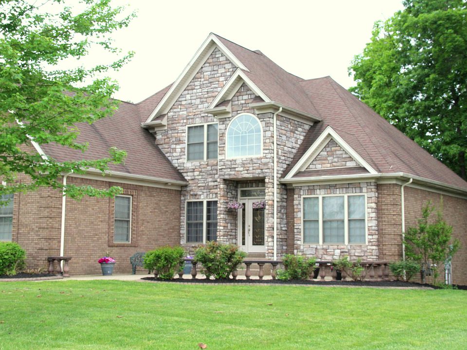 1st image of 551 Woodland Pass