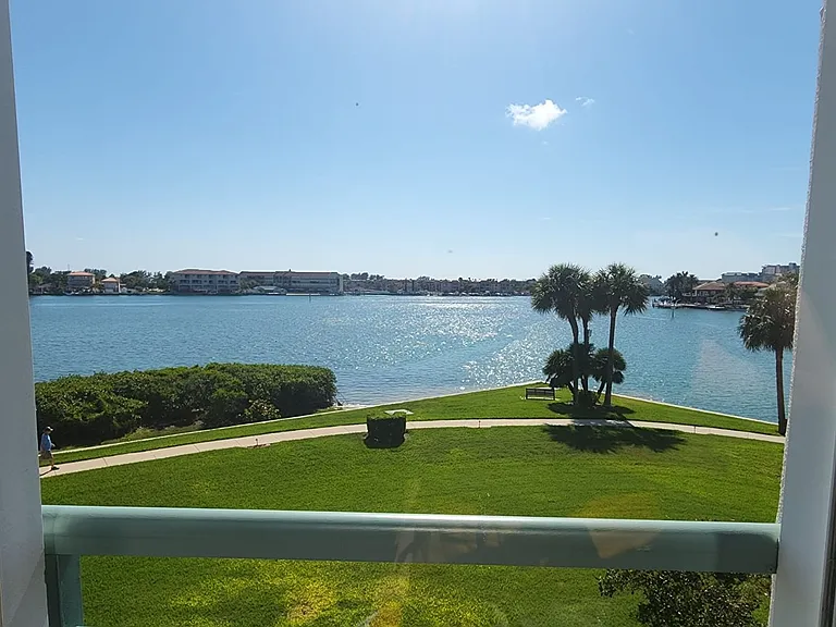 8040 Sailboat Key Blvd S #203 — Photo 23