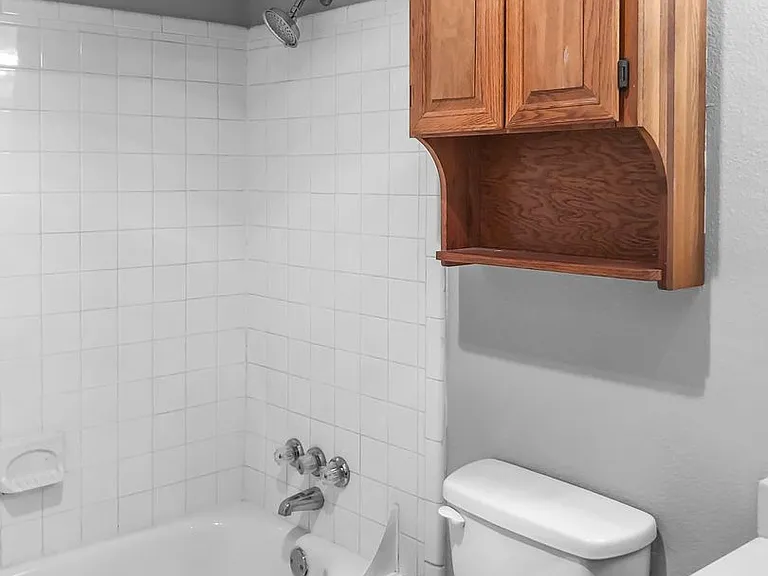 1112 Valley View St — Photo 34