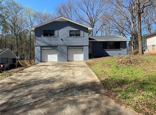 7041 Maddox Rd, Morrow, GA 30260