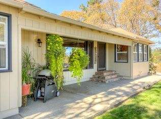 2402 Old Military Rd, Medford, OR 97502