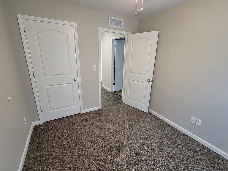 Hummingbird Heights — Photo 25