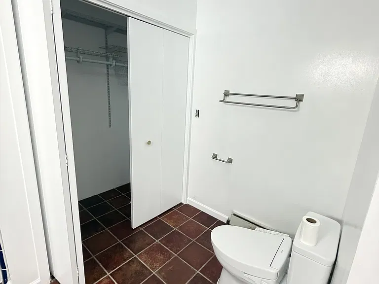 1018 4th Ave #1 — Photo 8