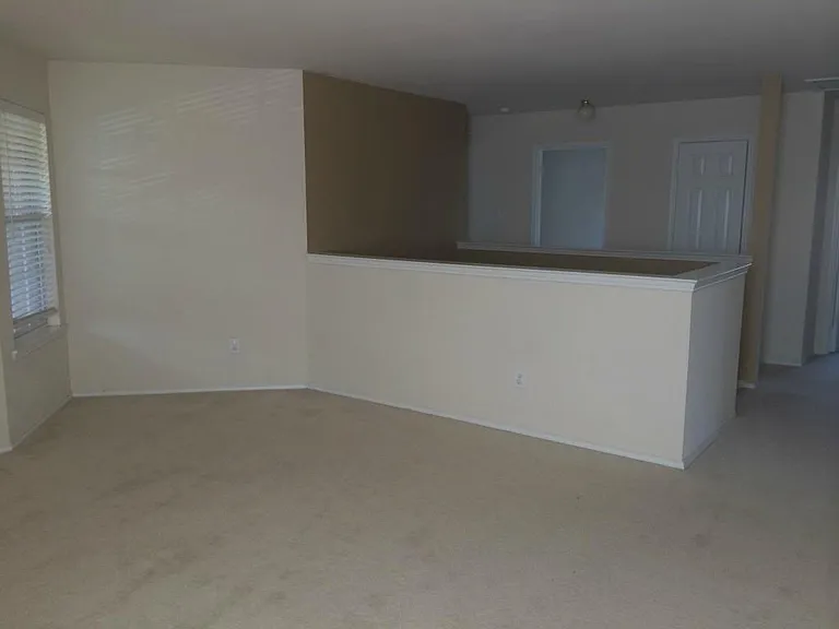 1916 Silver Leaf Dr — Photo 18