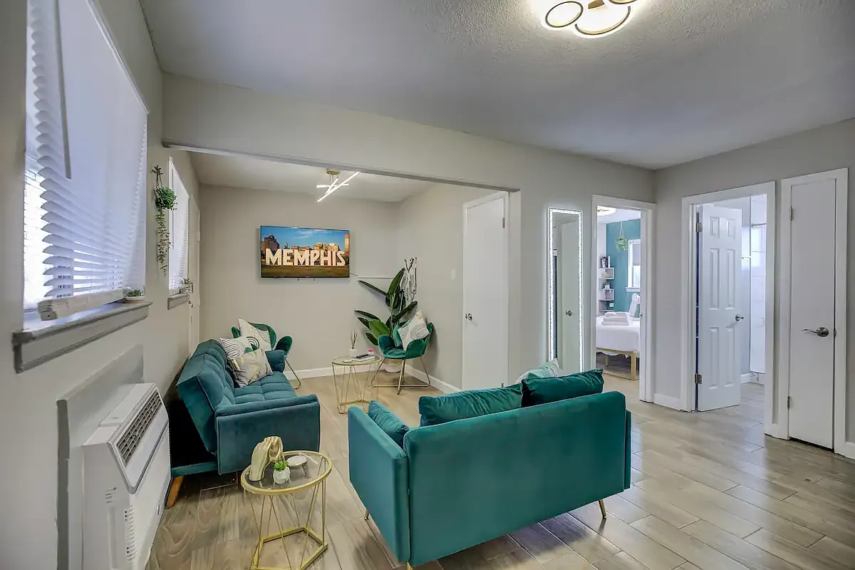 461 S Highland Street — Photo 2