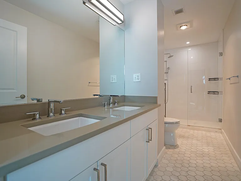 1650 Commonwealth Ave #303 — Photo 10