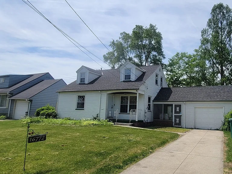 16772 Gerard Ave — Photo 1