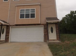 2222 Thompson Dr, Junction City, KS 66441