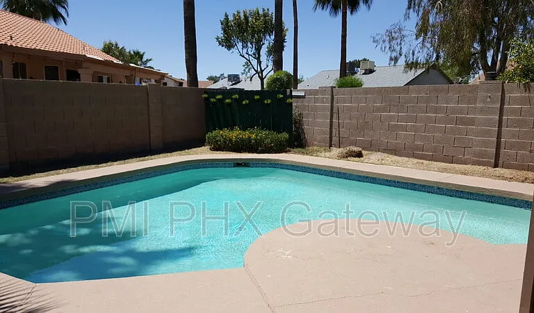 6702 N 89th Ave — Photo 9