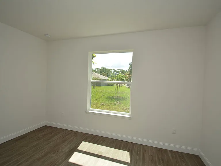 102 Brittany Ln — Photo 13
