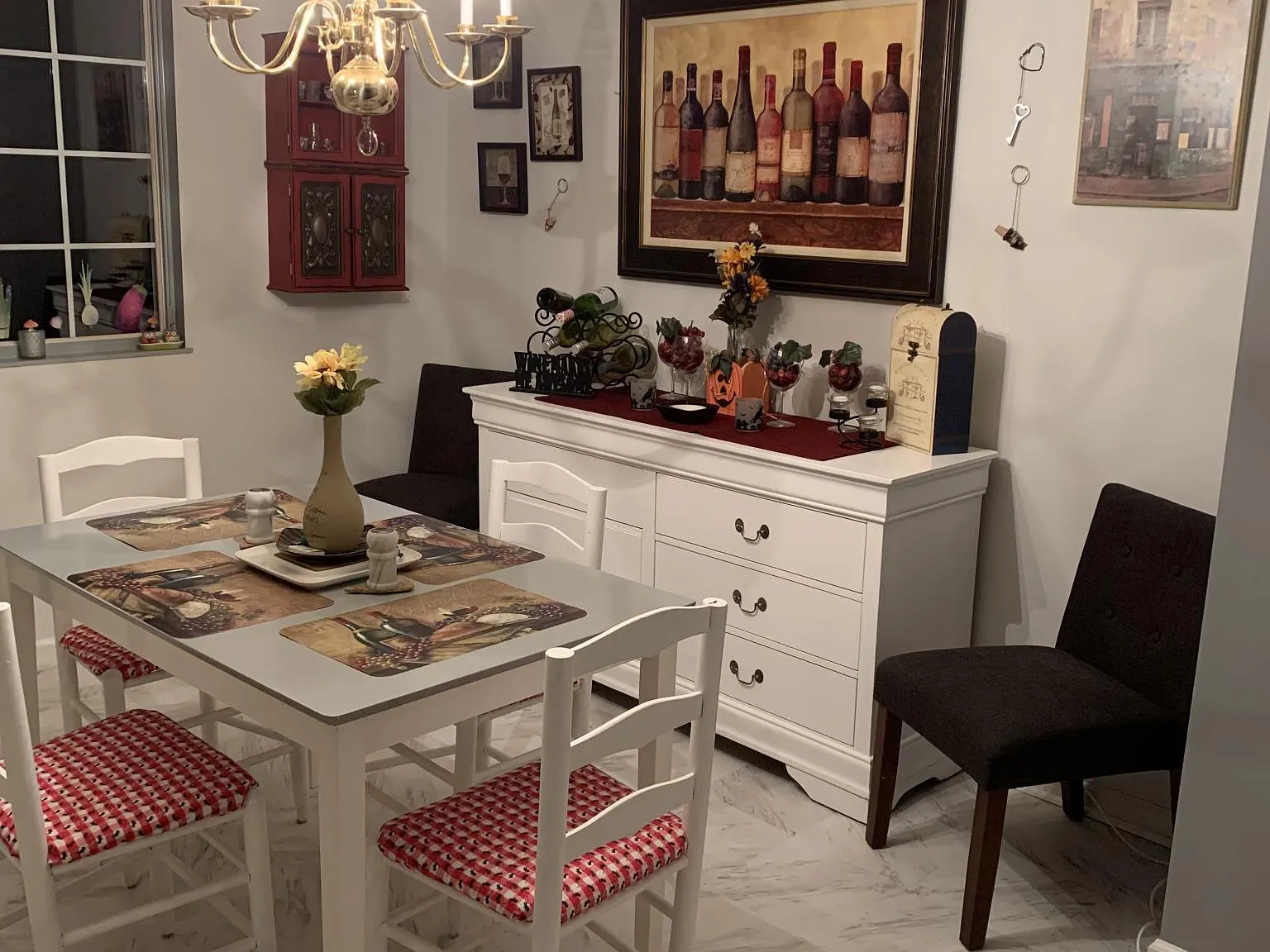 3 bed, 1220 sqft, $2,200 — Photo 4