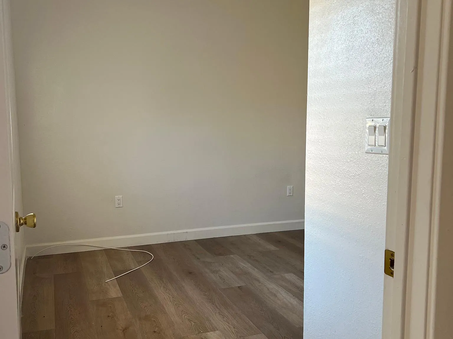 3 bed, 700 sqft, $2,700 — Photo 3
