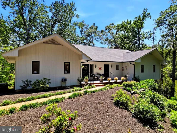 750 Levelgreen Rd, Lancaster, VA 22503