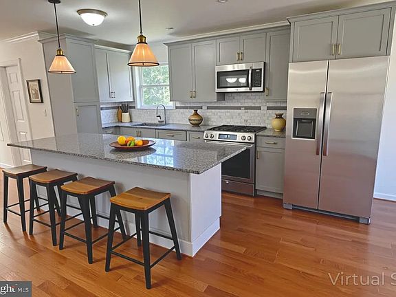 4th image of 1903 Woodsboro Pl