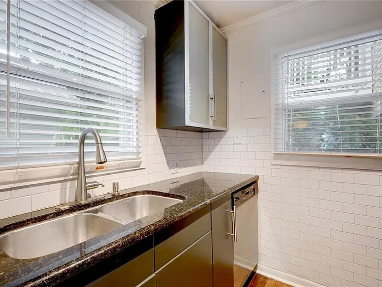 1110 W 22nd St #13A — Photo 10