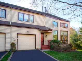 6 Franklin Ct, Bernardsville, NJ 07924