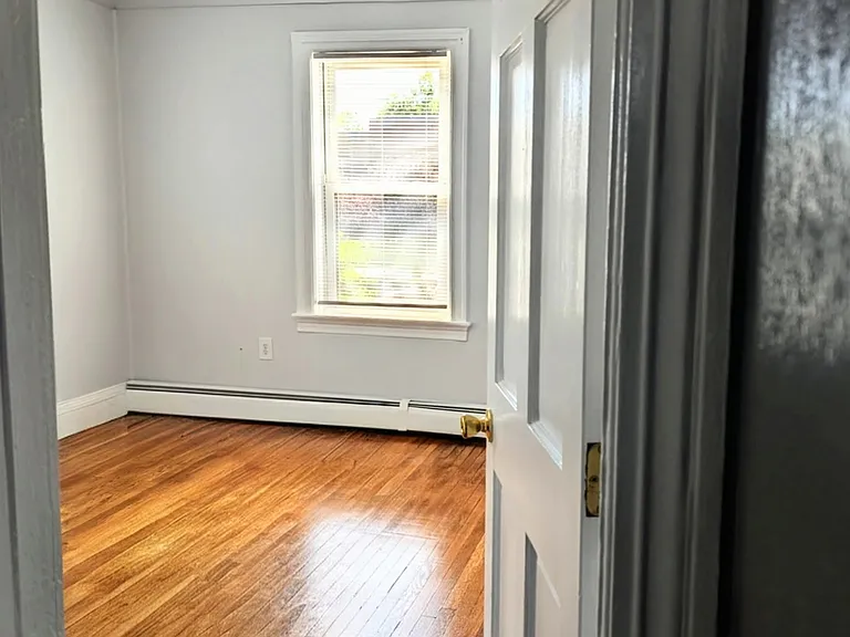 230 Potters Ave #1 — Photo 8