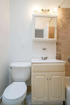 Rented by City Connections Realty | media 27