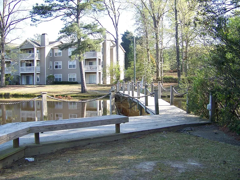663-2 Bartons Landing Pl — Photo 4