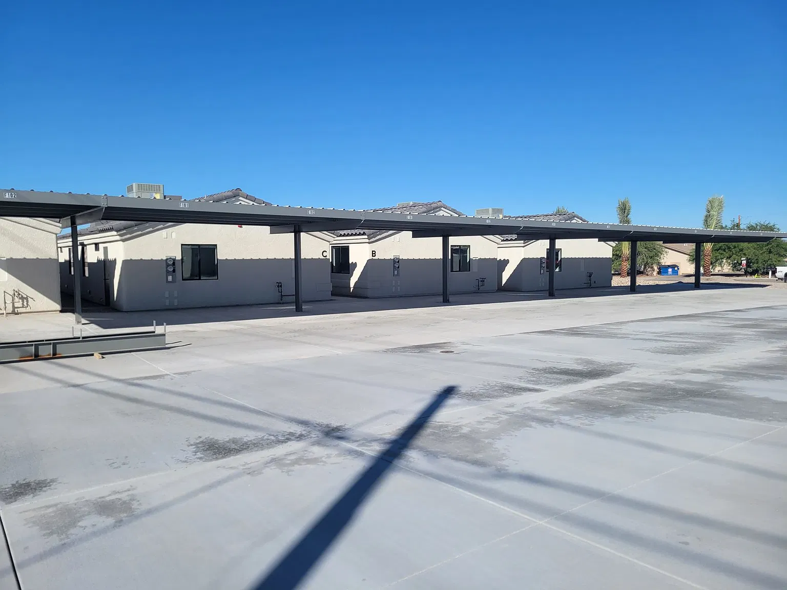 2110 Holly Ave — Photo 3