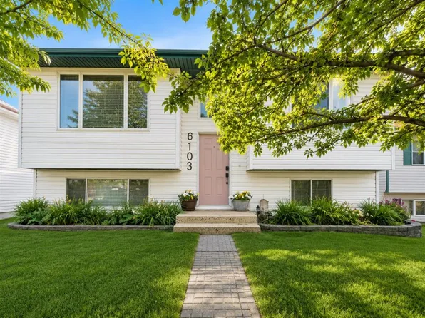 6103 S 54th St, Rocky Mountain House, AB T4T 1N8