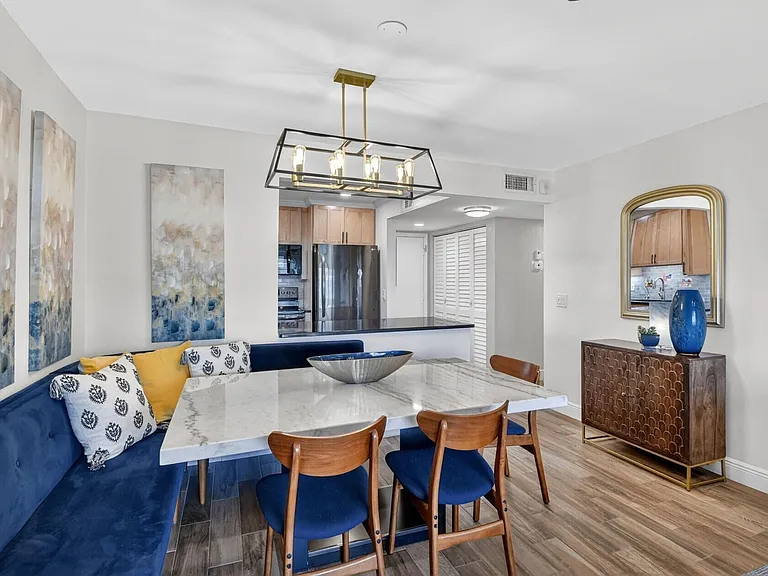1502 S Lakeside Dr #214 — Photo 8