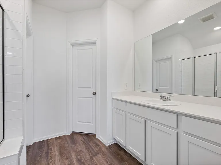 237 Augustine Way — Photo 19