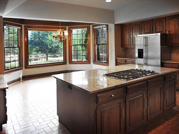 5th image of 916 Westmoreland Blvd