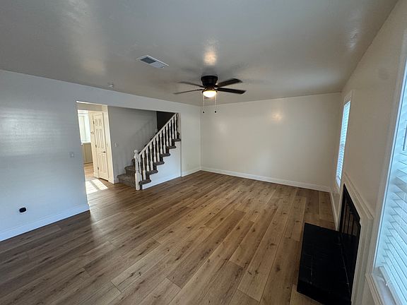 4th image of 414 S Market St #3