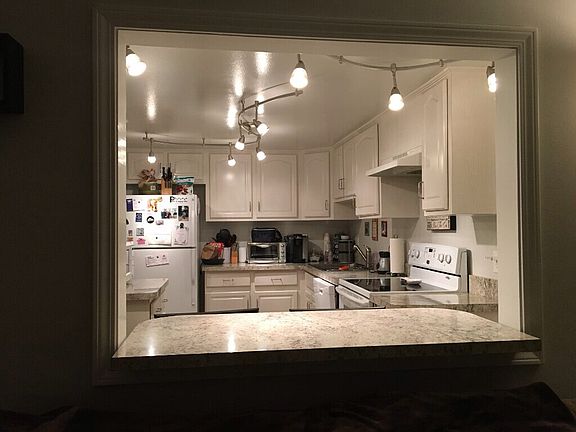 3rd image of 3415 Benjamin Ave APT 408