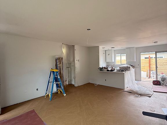 4th image of 557-59 Florida St #559
