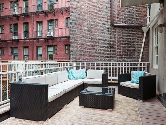 3rd image of 341 Bleecker St