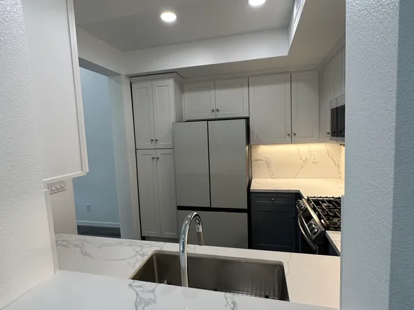 3100 Puesta Del Sol Ct Unit 201, Corona, CA 92882