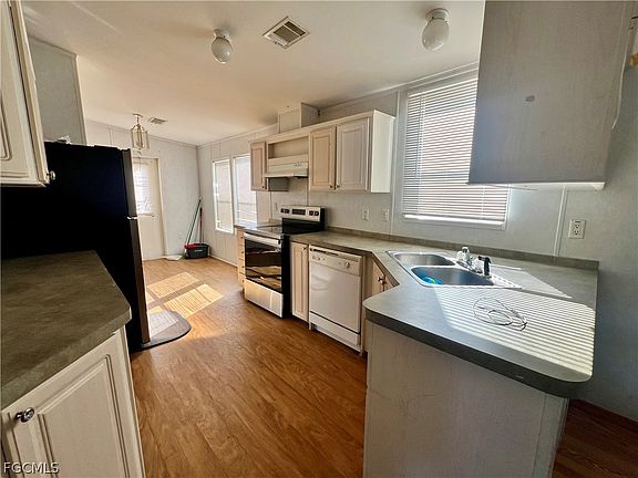 4th image of 4096 Blue Cypress Ct