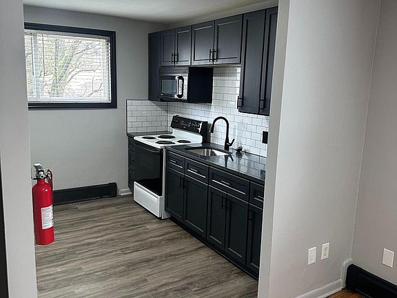 4th image of 517 Morgan Ave APT 6