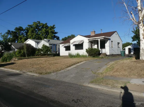 1120 11th St, Clarkston, WA 99403