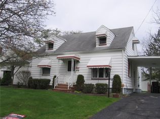 101 Nordham Dr, Bedford, OH 44146