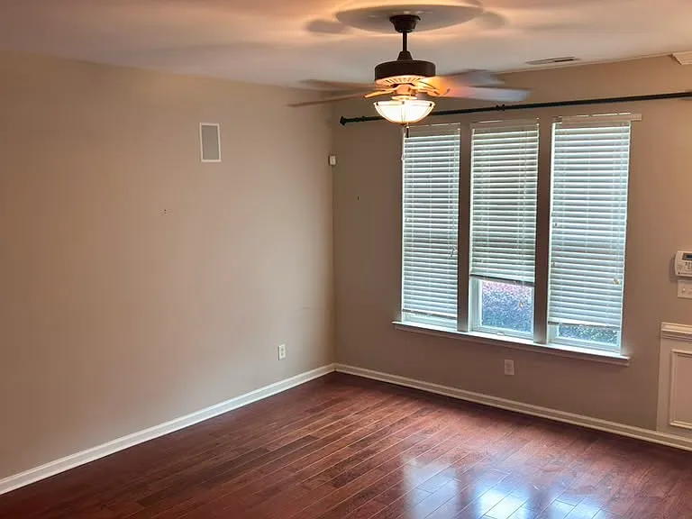 100 Stratford Lakes Dr #105 — Photo 18