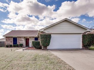 2557 Rialto Way, Grand Prairie, TX 75052