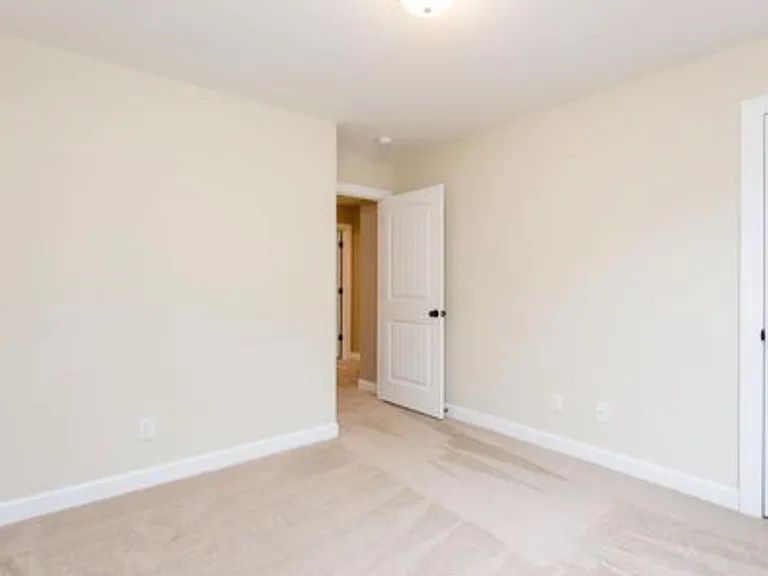 2506 E Main St #B6 — Photo 8