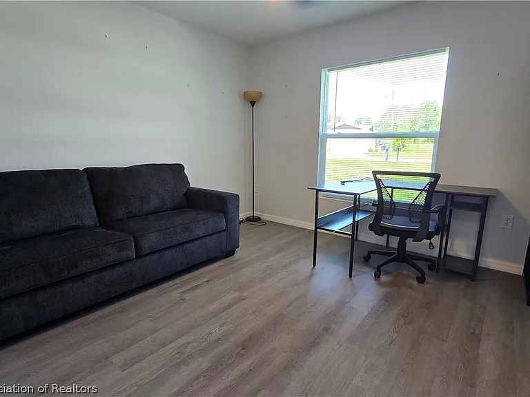 1870 N Zenith Rd — Photo 26
