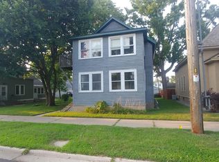 1727 Market St, La Crosse, WI 54601