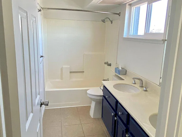 17956 Lariat Dr — Photo 8