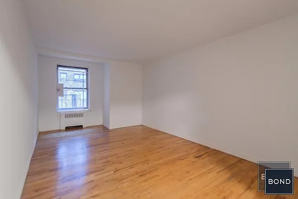 Rented by Bond New York | media 1