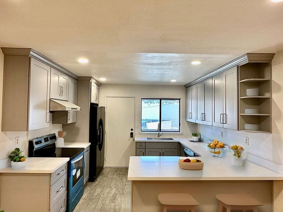 1st image of 972 Joaquin Ave